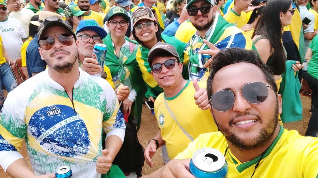 Caravana de João Pinheiro participa do 07 de setembro em Brasília, que reuniu mais de um milhão de pessoas