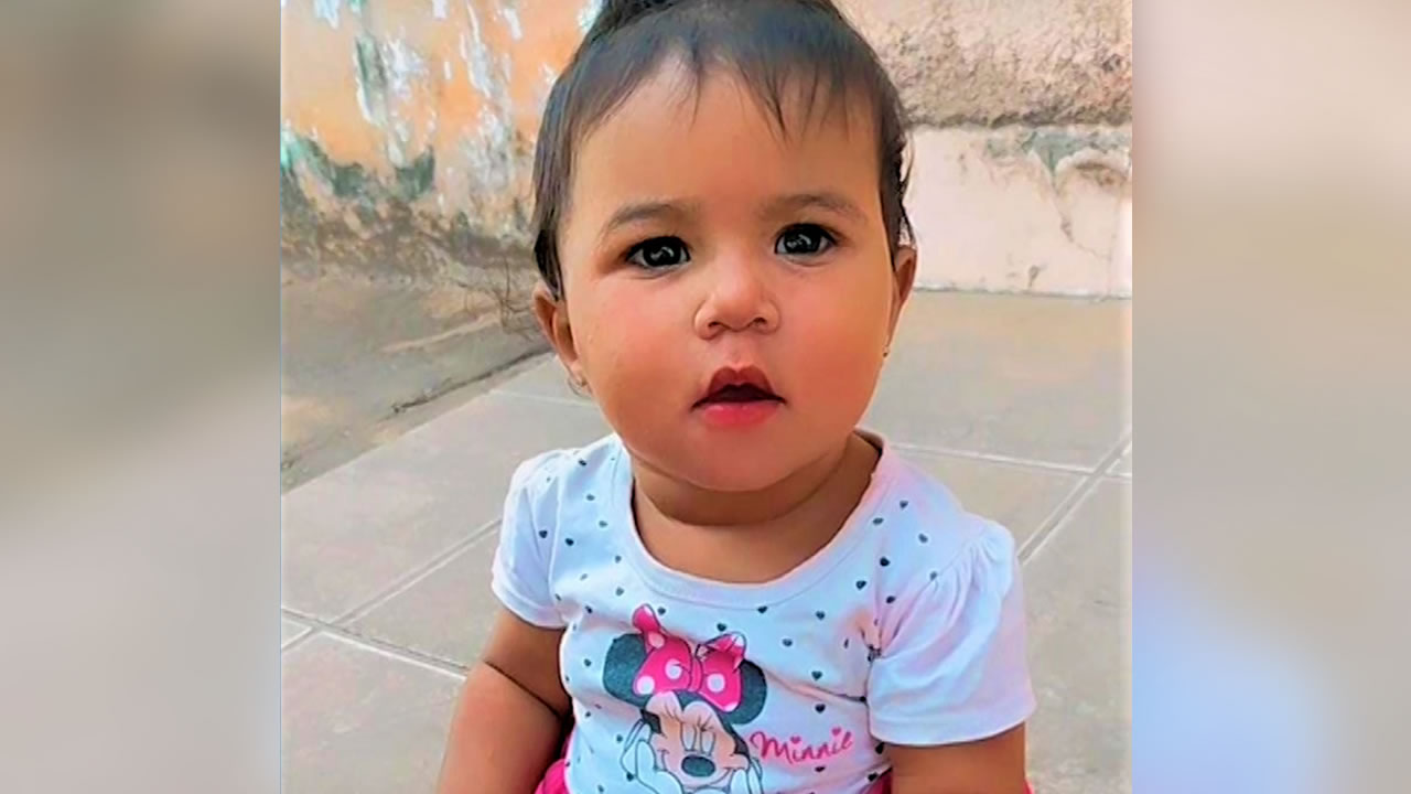 Bebê de 9 meses morre carbonizada em Pirapora; mãe foi encontrada bebendo em bar e presa por abandono de incapaz