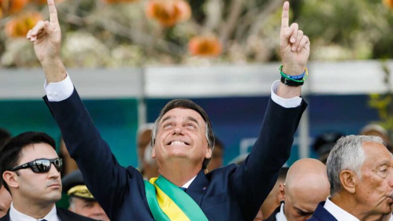 Pesquisa Brasmarket: Bolsonaro está 13 pontos à frente de Lula