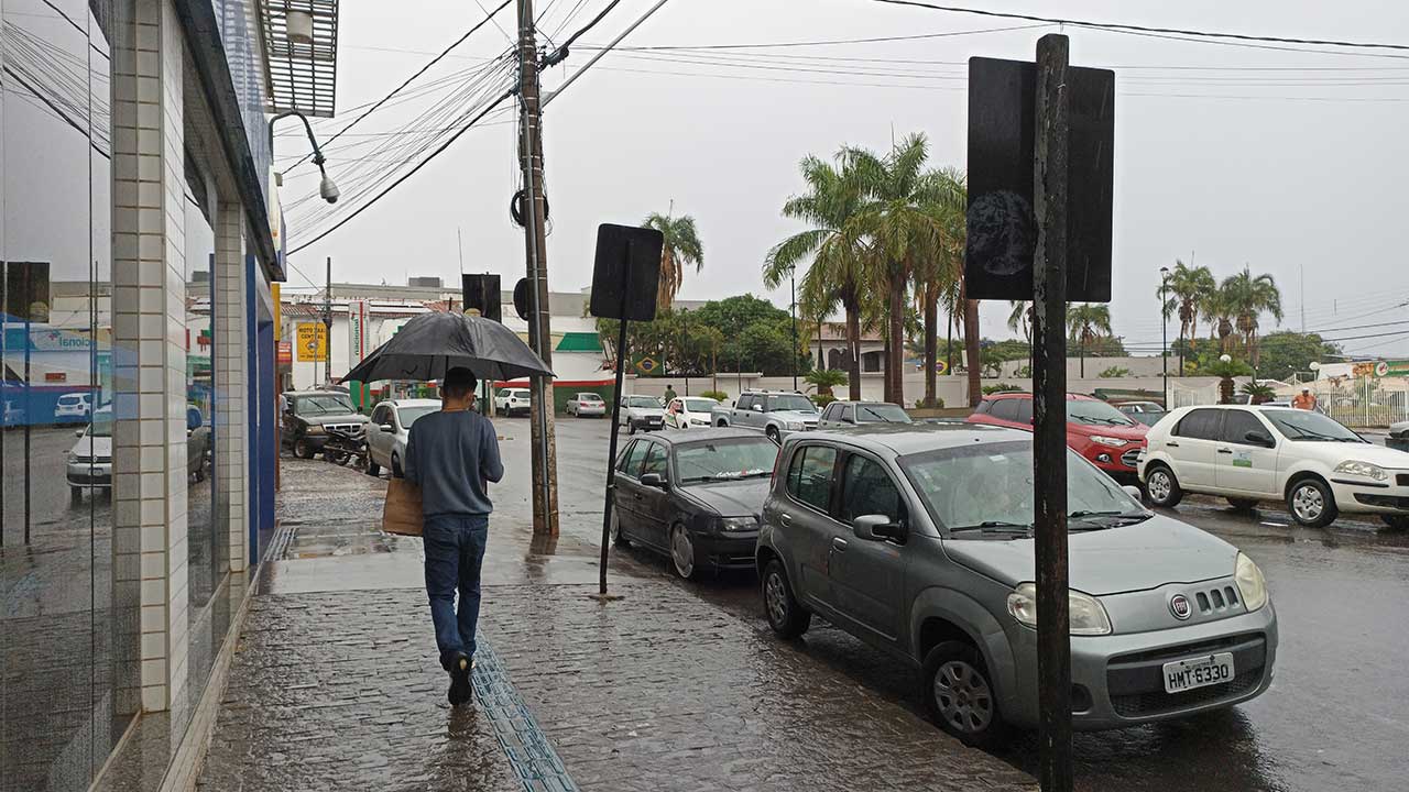 Fim de semana poderá ser chuvoso em João Pinheiro; confira a previsão do tempo
