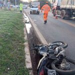Motorista foge do local após deixa motociclista inconsciente em grave acidente na BR-040 em João Pinheiro