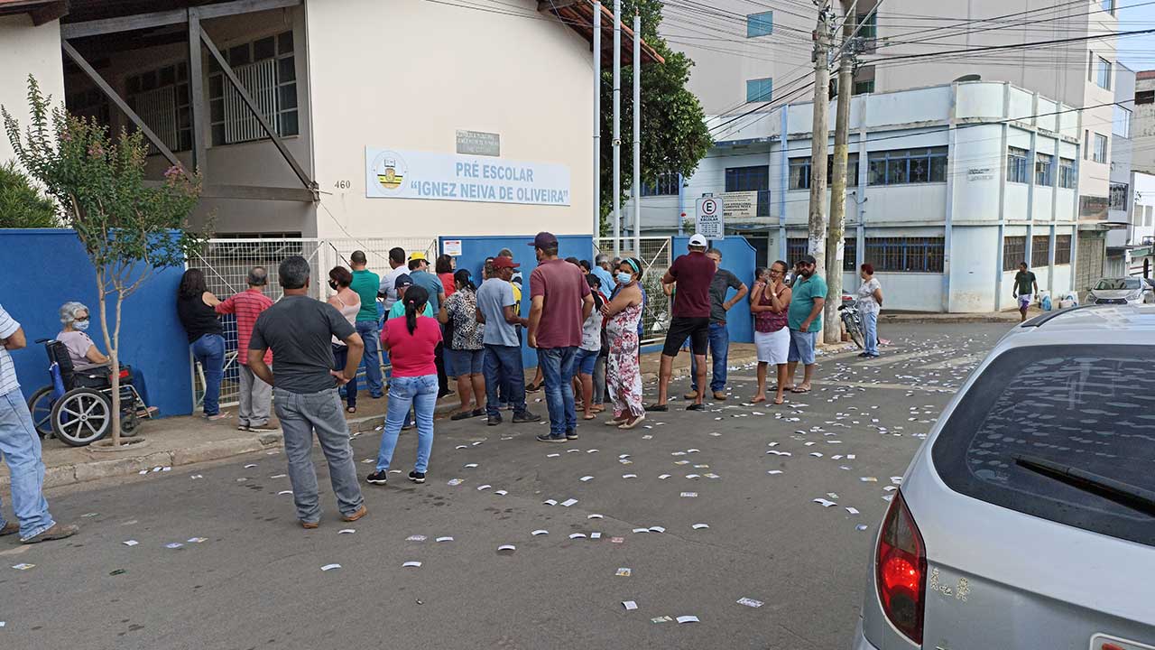 Eleitores pinheirenses levantam cedo e movimentam sessões eleitorais da cidade