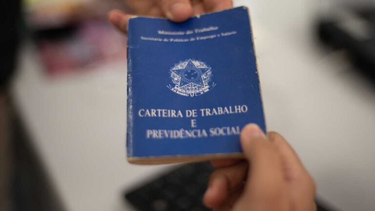 SINE de João Pinheiro tem 205 vagas de empregos abertas com salários de até R$ 2.127,26; confira as vagas atualizadas