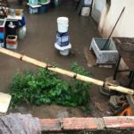 Idosa pinheirense tem casa inundada novamente pela chuva em João Pinheiro