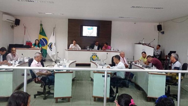 Polícia Militar de João Pinheiro recebe homenagem da Câmara Municipal por prisão de Mikael "Balaclava"