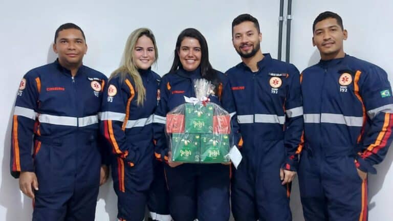 Atendimento rápido do SAMU salva vida de mulher que sofreu infarto em escola de João Pinheiro