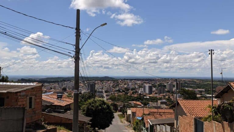 Saldo de empregos volta para o negativo após 6 meses de registros positivos em João Pinheiro