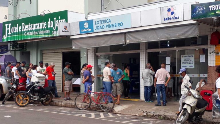 Apostadores de João Pinheiro acertaram a quadra da Mega-Sena no último sábado (12)