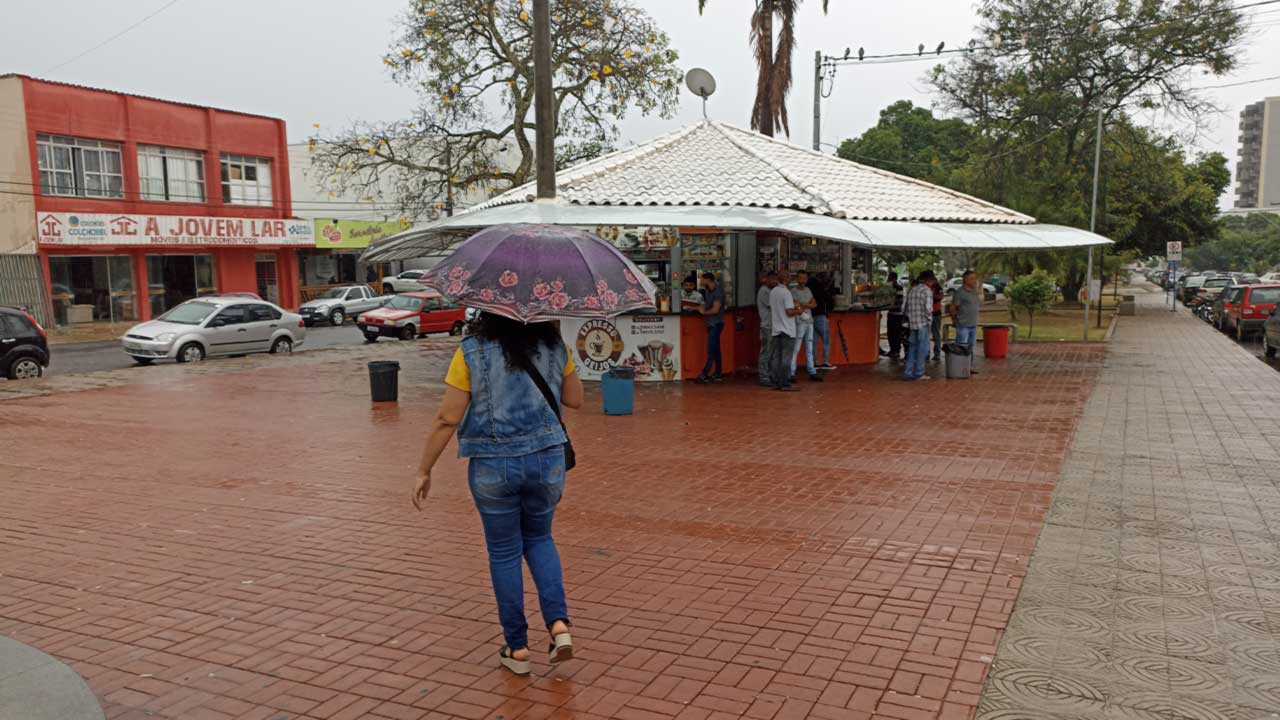 Possibilidade de chuva intensa deixa João Pinheiro e outras 410 cidades de Minas em alerta