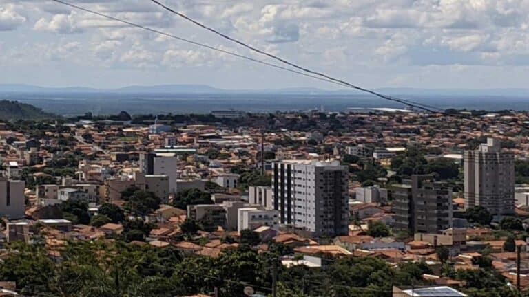 Saldo de empregos fica no negativo pelo segundo mês consecutivo em João Pinheiro