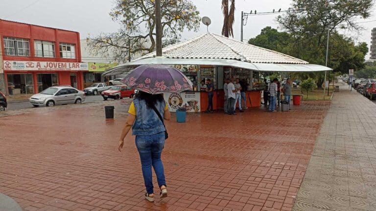 João Pinheiro e outras 301 cidades tem alerta para chuvas fortes até esta sexta-feira