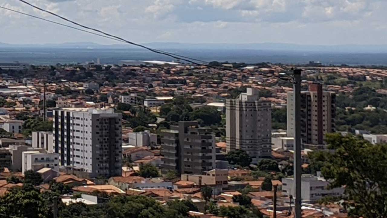 Seguindo tendência nacional, taxa de desemprego aumenta em João Pinheiro, aponta CAGED