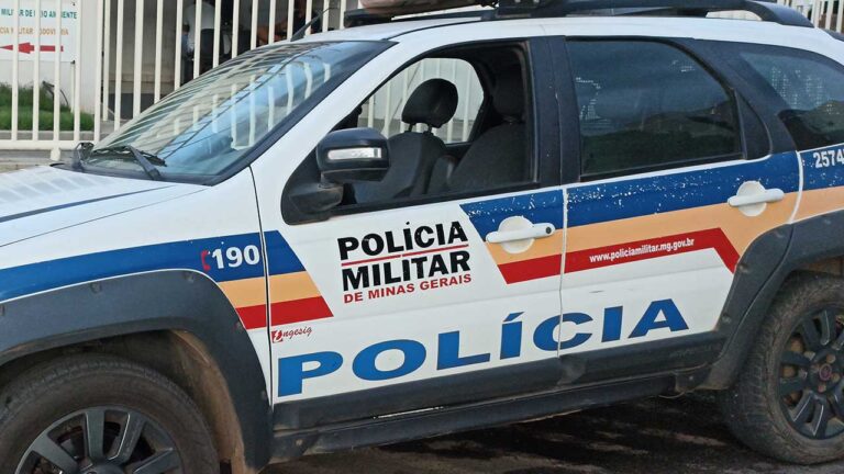 Mulher é agredida por vizinha durante discussão por conta de idoso de 83 anos no Papagaio, em João Pinheiro