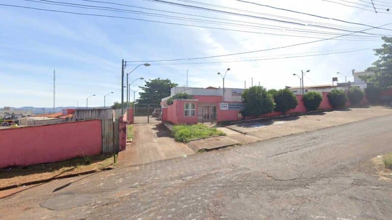 Bebê de um ano e um mês morre após cair da cama em Patos de Minas
