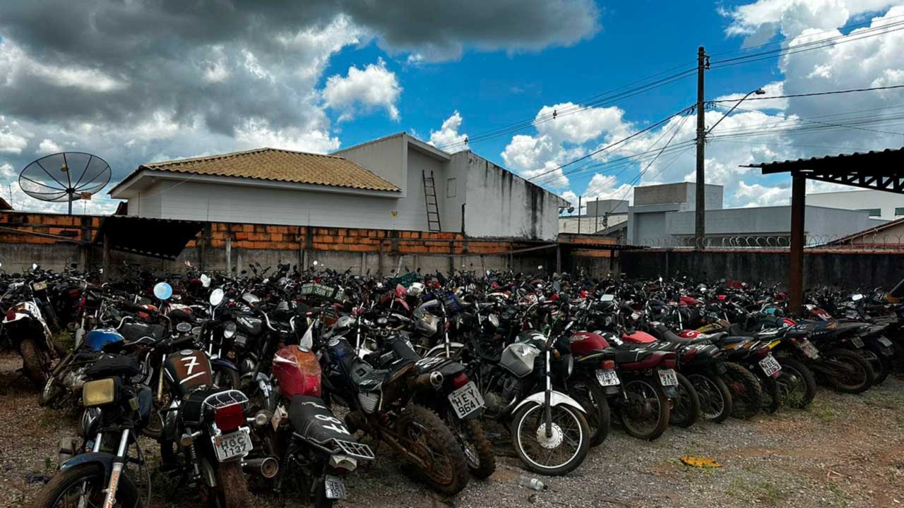 Polícia Civil realiza leilão online de 195 motos em Presidente Olegário; saiba como participar