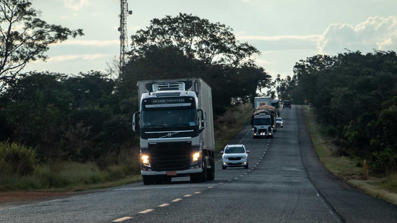 Veículos de grande porte terão tráfego restrito nas rodovias estaduais de Minas durante feriado de Carnaval