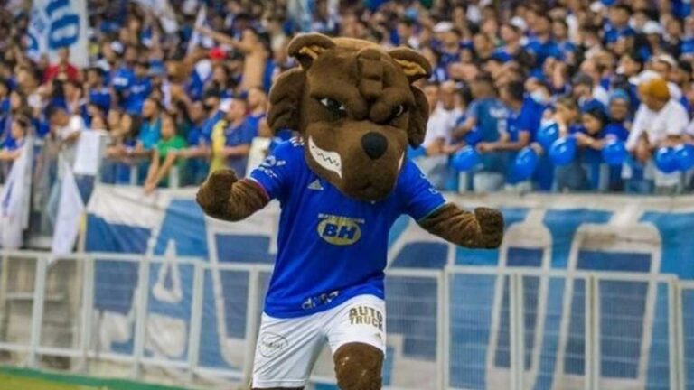 Com a presença do Raposão, Estádio Pinicão será palco de grande jogo entre Santos & Rocha e Cruzeiro Master