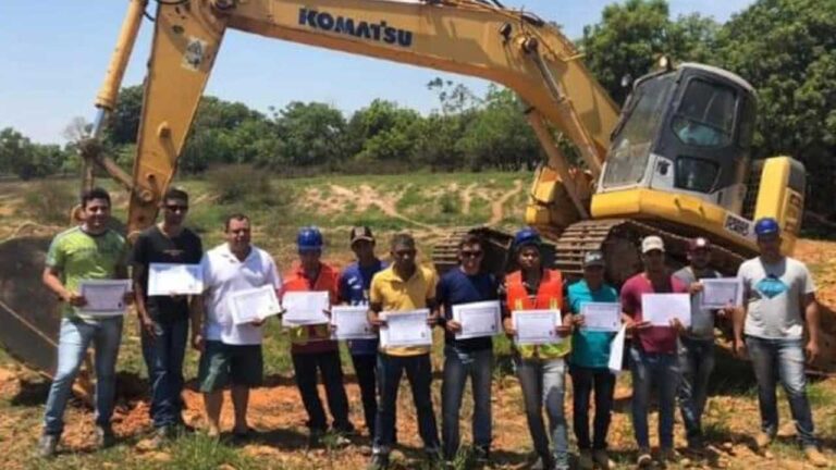 Curso para operador de máquinas pesadas começa neste sábado (15) em João Pinheiro; últimas vagas