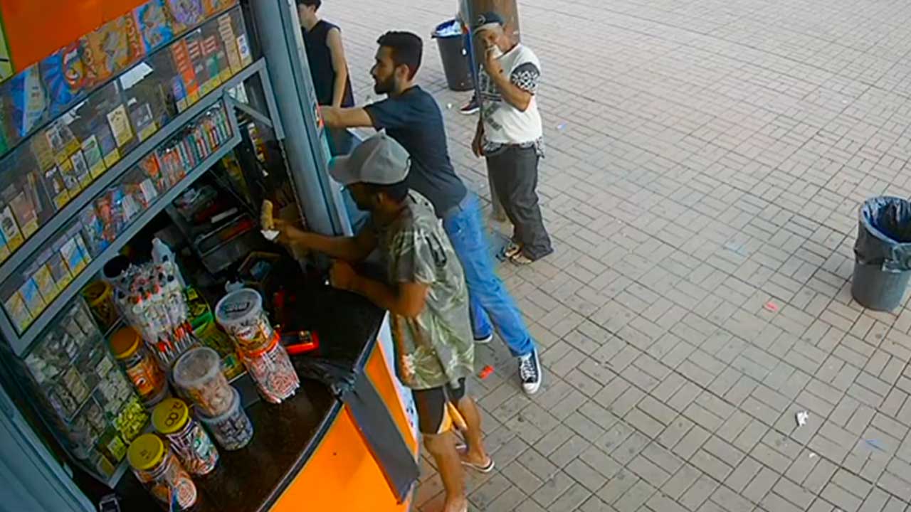 Câmera de segurança flagra furto de celular no Trailer, em João Pinheiro