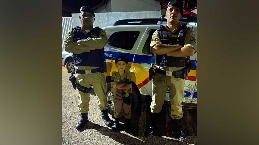 Policiais militares surpreendem criança em festa de aniversário com tema da PM em João Pinheiro