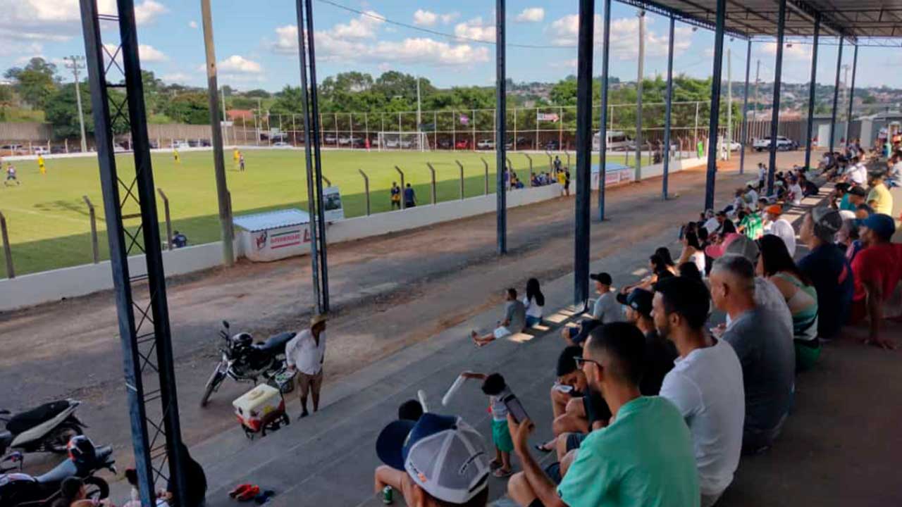 Seleção Pinheirense avança na Copa AMAPAR Sicredi com mais uma vitória