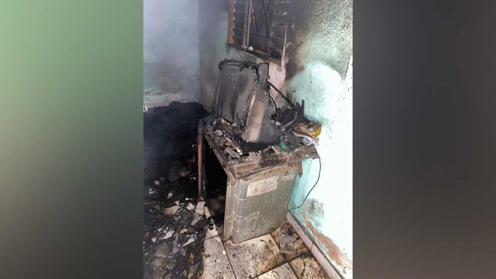 Bombeiros apagam incêndio em residência e evitam tragédia em João Pinheiro