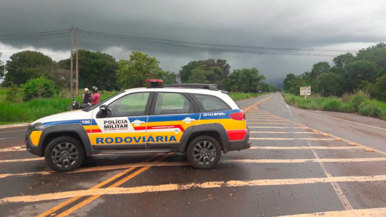 Polícia Rodoviária prendeu 3 motoristas embriagados na MG-181 durante o final de semana em João Pinheiro
