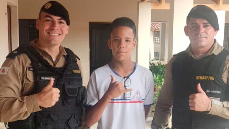 Polícia Militar comparece à escola de Brasilândia de Minas e reforça projeto que visa a segurança escolar