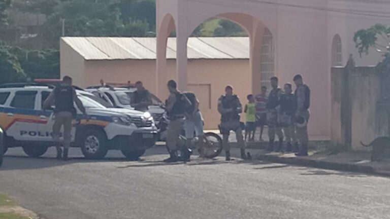 Jovem sem CNH tenta fugir da polícia e acaba preso em João Pinheiro