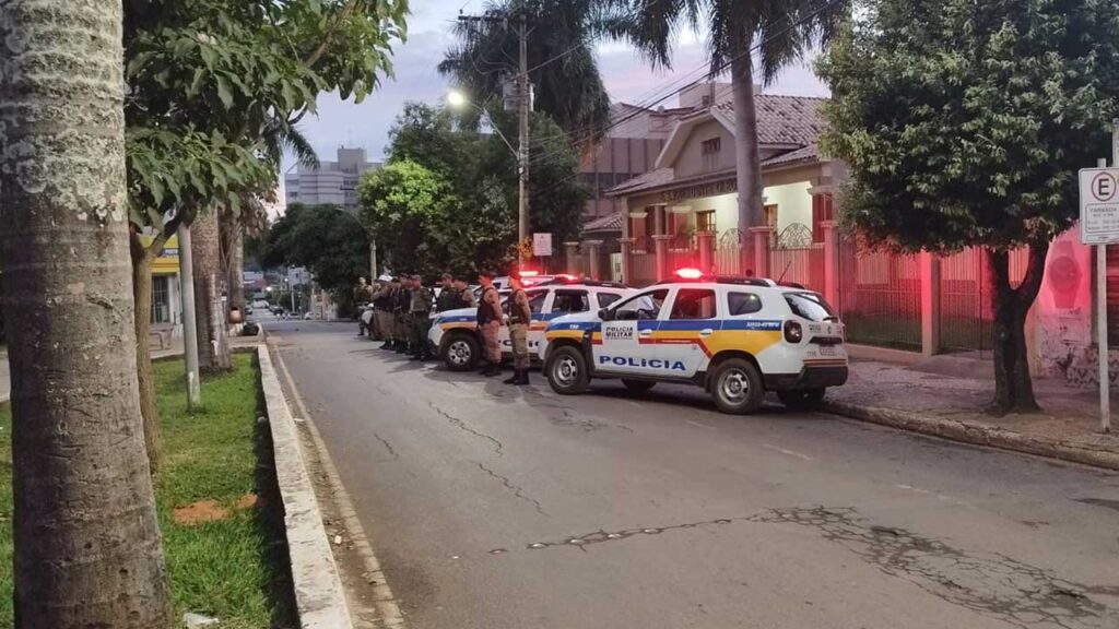 Forças de segurança realizam operações preventivas nas escolas de João Pinheiro