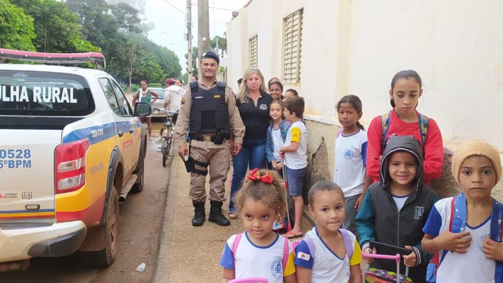 Capitão da PM e Delegado da PC falam sobre operações preventivas nas escolas de João Pinheiro