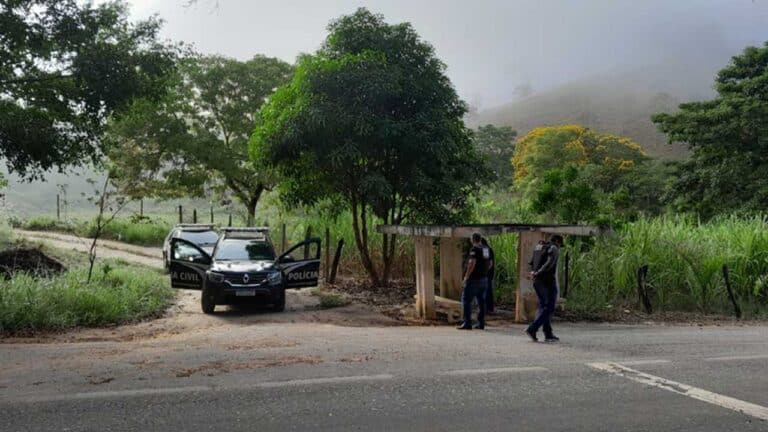 Homem de 52 anos é preso suspeito de ‘namorar’ criança de 11 anos com permissão da mãe em Minas