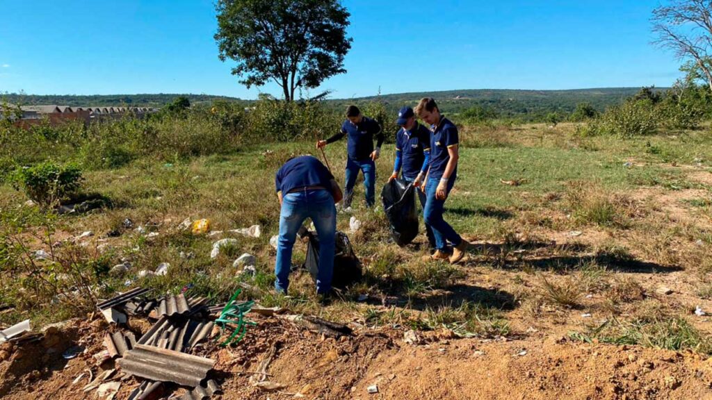 Rotary Club Participação promove limpeza em áreas estratégicas em João Pinheiro em comemoração ao dia da Terra