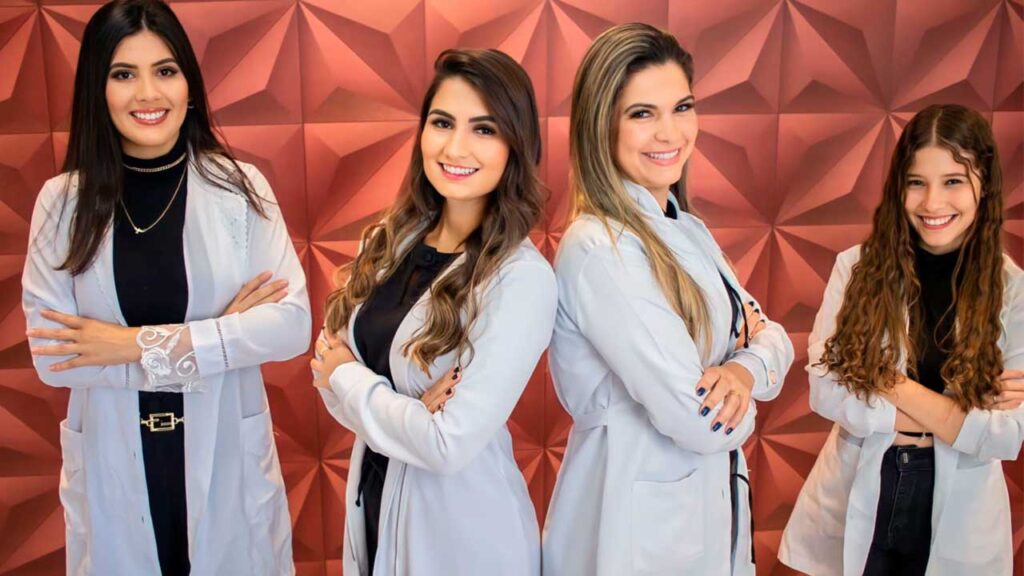 Esteticista e Biomédica oferecem depilação a laser com aparelho fixo todos os dias na clínica Life Center, em João Pinheiro