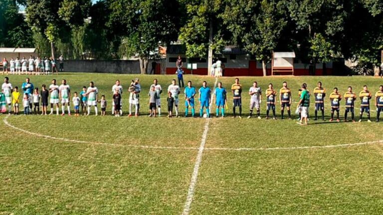 Seleção Pinheirense perde a primeira partida em Patrocínio e precisa do apoio da torcida para a final em casa