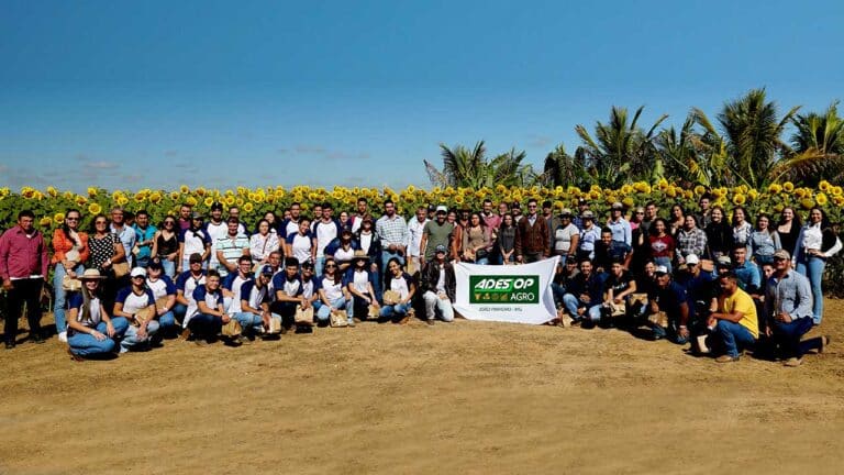 ADESJOP AGRO leva estudantes e produtores rurais de João Pinheiro para feira de agronegócio em Brasília