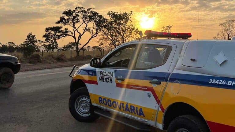 Motorista completamente embriagado é preso durante operação na LMG-667 em Brasilândia de Minas