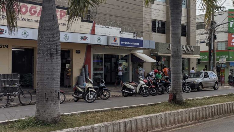 Quadra da Mega-Sena rende mais de mil reais para dois sortudos em João Pinheiro