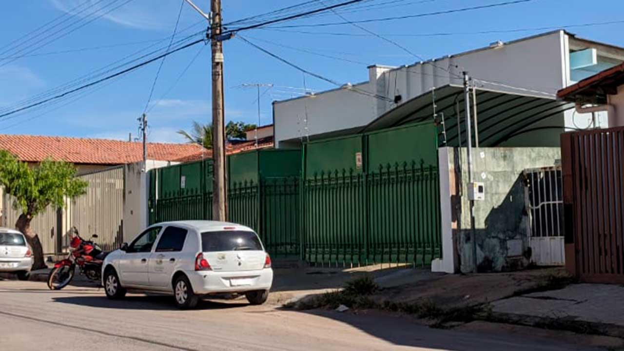 Adolescente foge da casa de acolhimento Carla Alves de Queiroz e é localizado minutos depois em João Pinheiro