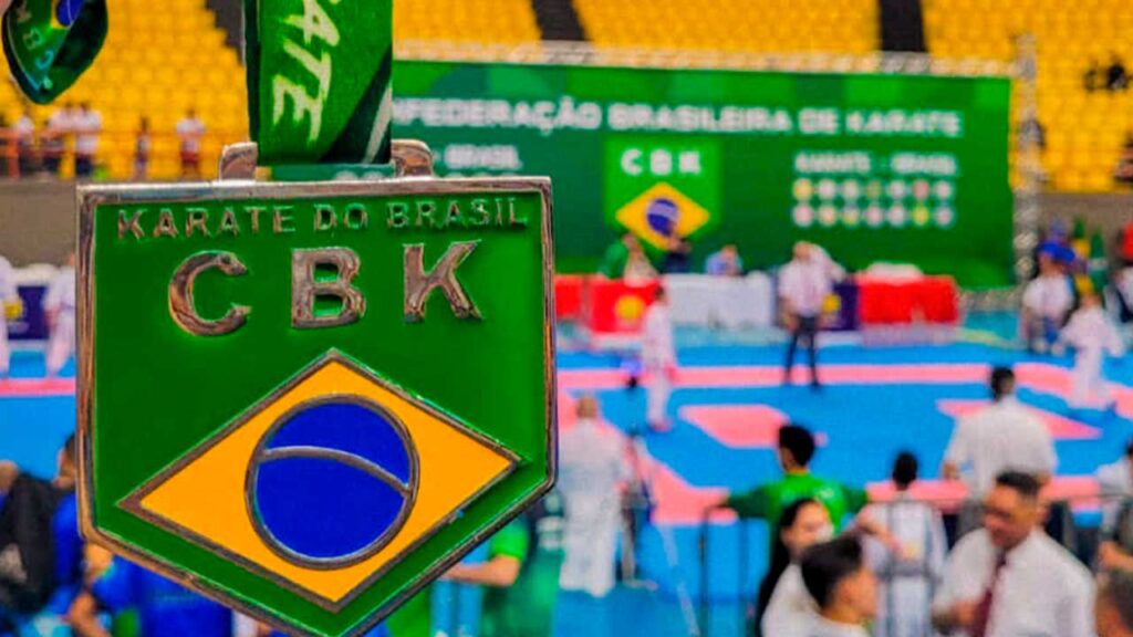 Pinheirense de 16 anos conquista prata no campeonato brasileiro de karatê, em Goiânia