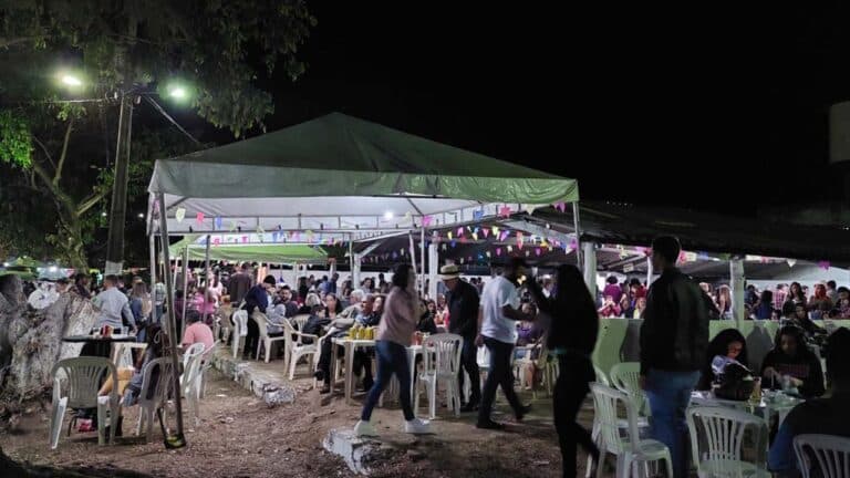 Comidas típicas, fogueira, leilão e bingos: Arraiá Legal promete agitar noite de sexta-feira, em João Pinheiro