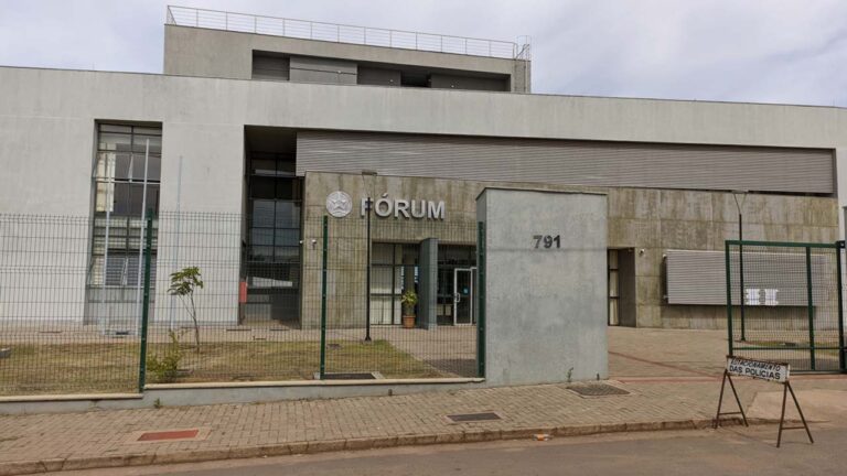 Briga de trânsito que virou tentativa de homicídio em 2011 é julgado pelo Tribunal do Júri em João Pinheiro