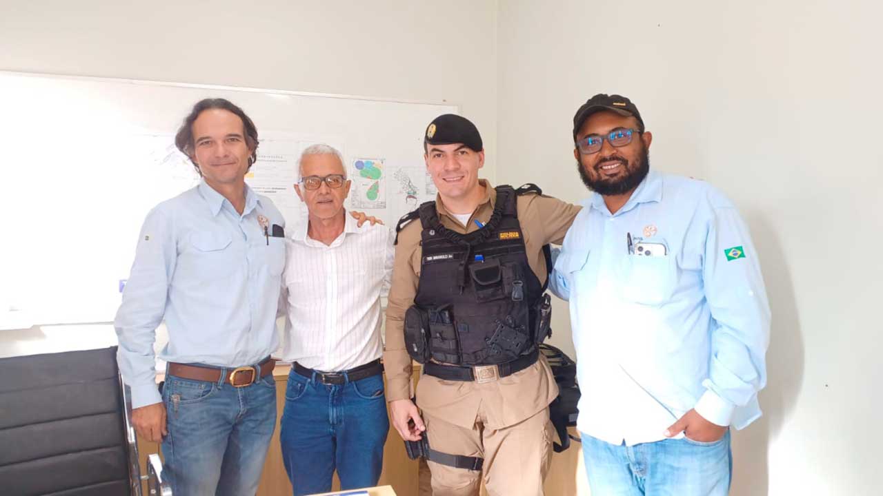 Polícia Militar apresenta projeto de Olho Vivo e prefeitura se compromete a buscar recursos para instalação em Brasilândia de Minas