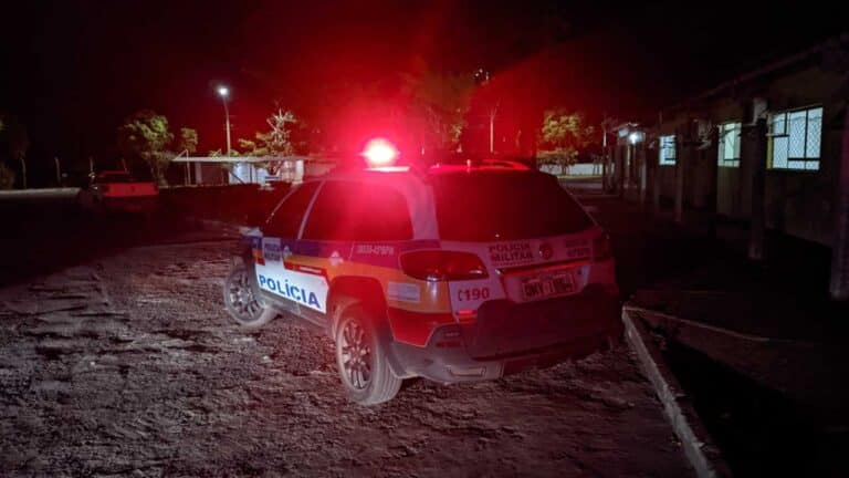 Com moto adulterada, adolescente tenta "dar fuga na polícia" e acaba levando a pior em João Pinheiro