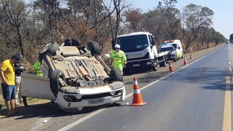 Idoso de 78 anos perde quatro dedos da mão em acidente na BR-040, em João Pinheiro