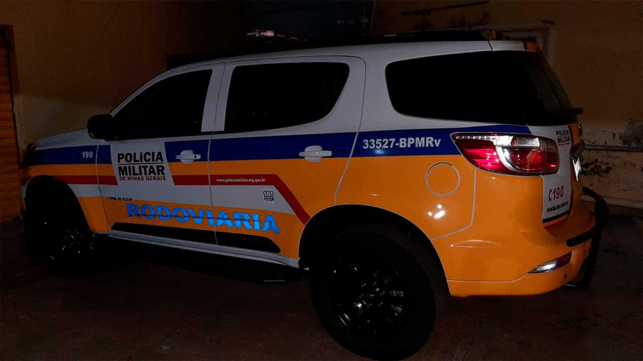 Motorista completamente embriagado é preso na MG -181 em João Pinheiro