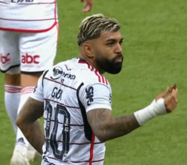 Flamengo segura pressão do Furacão e segue Copa do Brasil