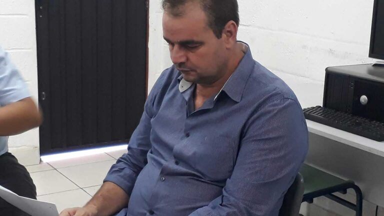 Servidores municipais de João Pinheiro exigem reajuste salarial em carta aberta ao prefeito