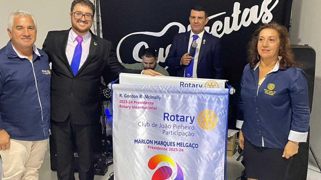 Marlon Marques Melgaço toma posse como novo presidente do Rotary Club Participação de João Pinheiro