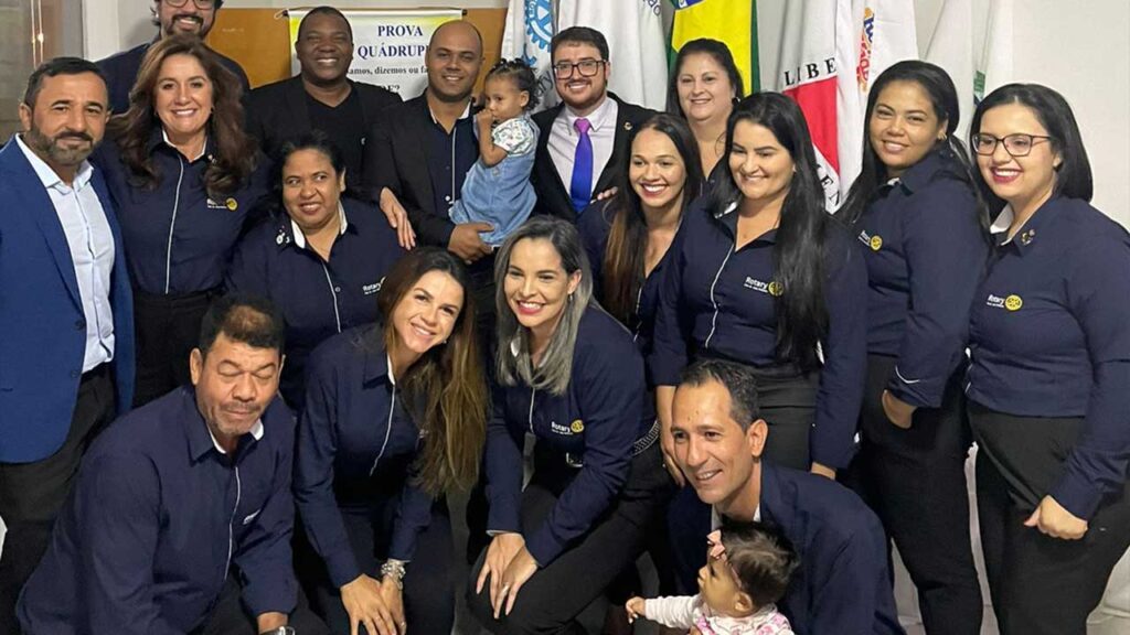 Marlon Marques Melgaço toma posse como novo presidente do Rotary Club Participação de João Pinheiro